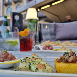 pizza deliziosa in Piazza Grande